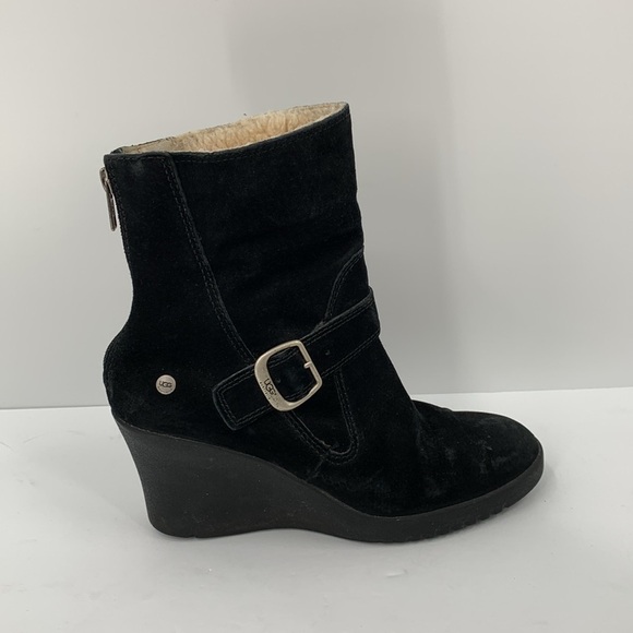 UGG Shoes - UGG Gissella black suede wedge ankle boots shoe shearling lined leather women 8